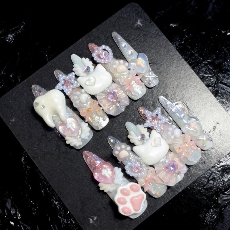 10PCS Sweet Cool White 3D Cat  - Cat Claw Bark recension och pris